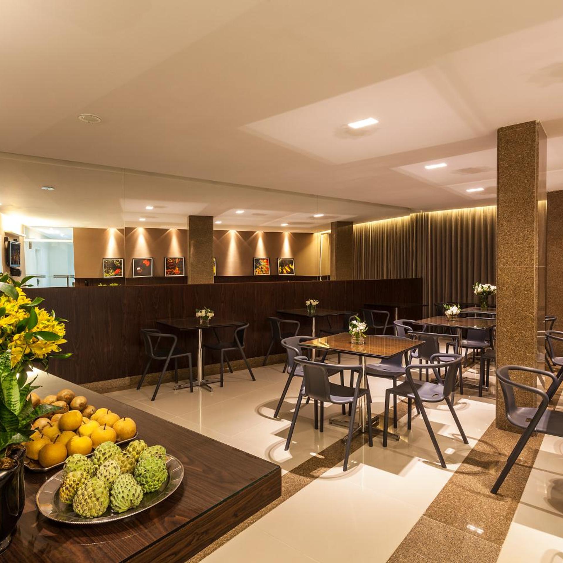 Leopoldo Hotel 11/13