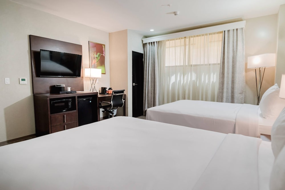 Comfort Inn & Suites Tobago 13/50