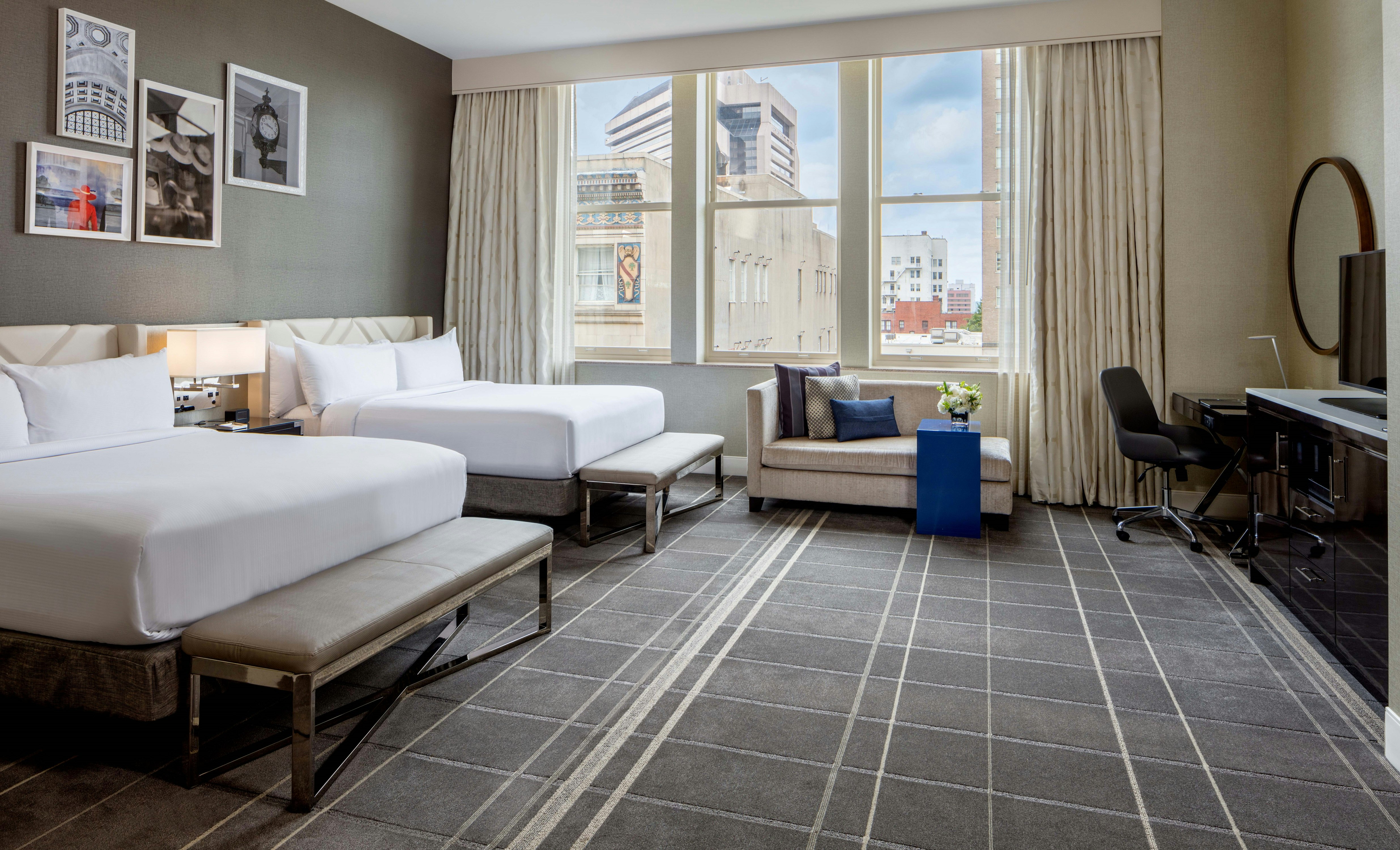DELUXE, 2 QUEEN BEDS, EXECUTIVE LEVEL, ACCESSIBLE