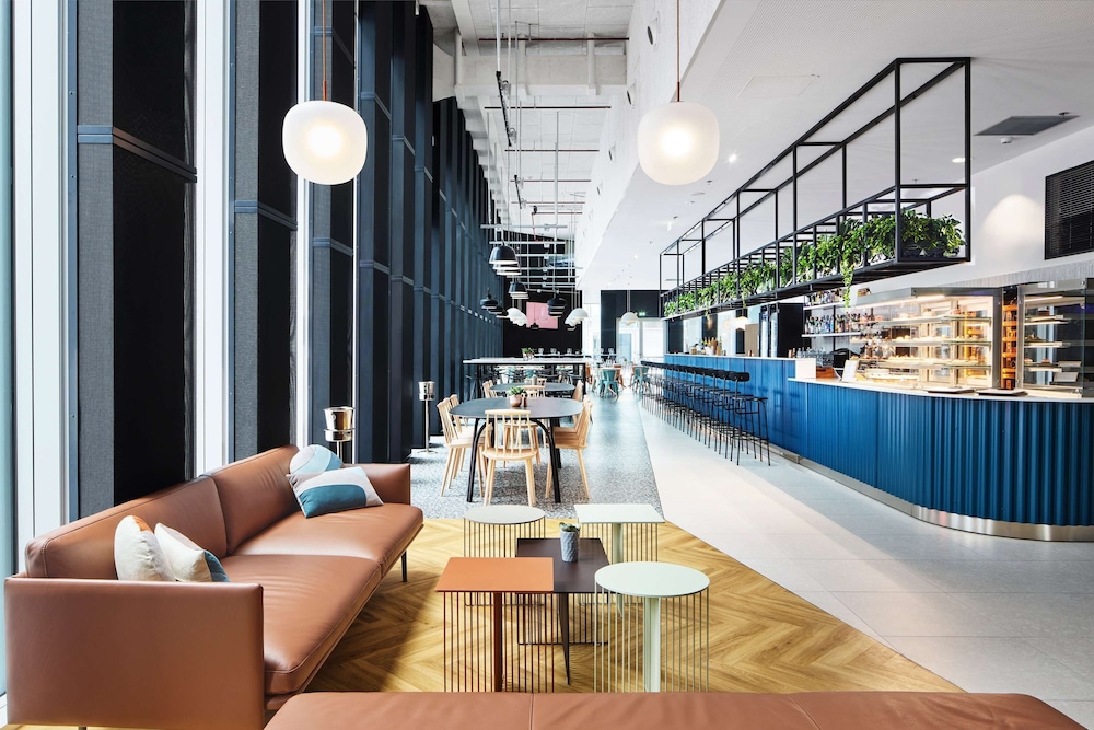 H4 Wyndham Paris Pleyel 69/87