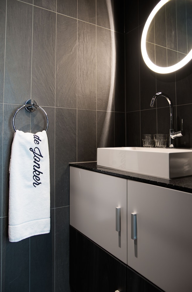 De Jonker Urban Studios & Suites 20/60