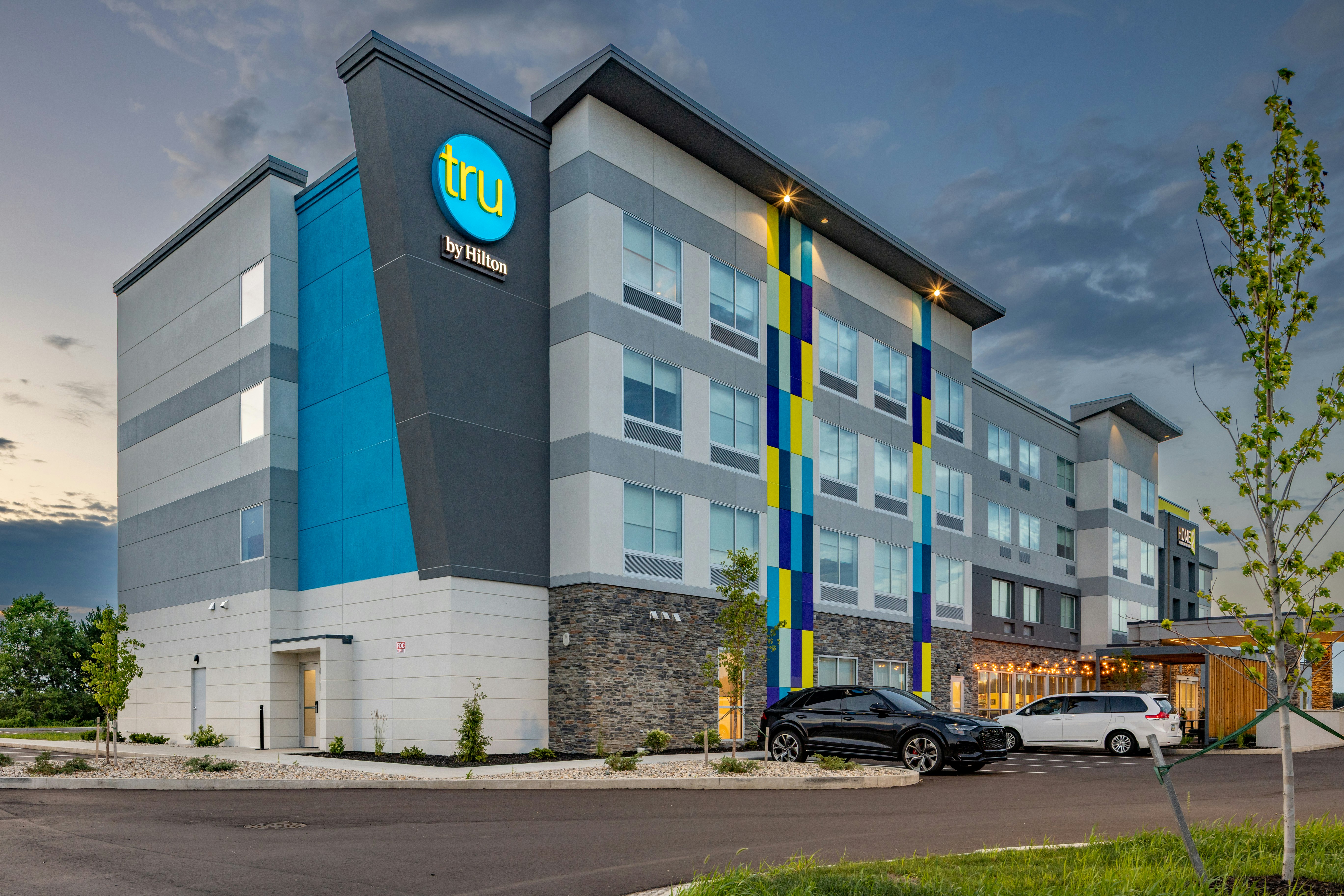 Tru by Hilton Kalamazoo 20/23