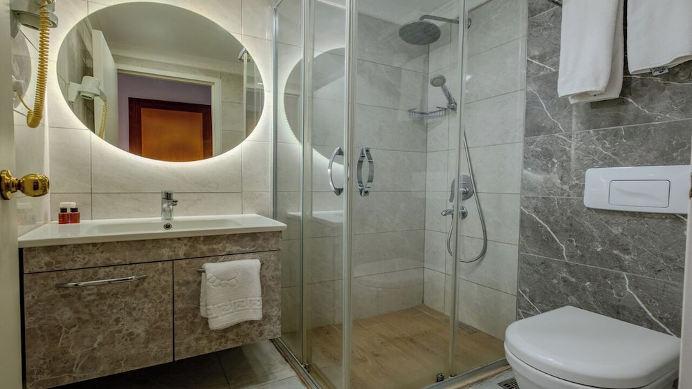 Peak Star Hotel Taksim 64/65