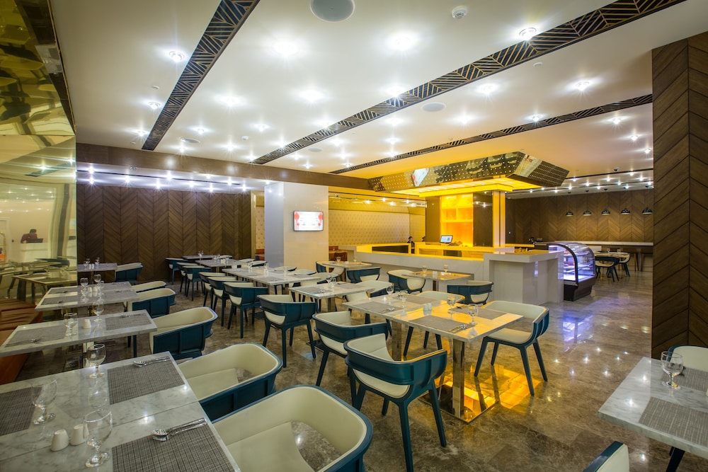 Winford Resort and Casino Manila 35/48