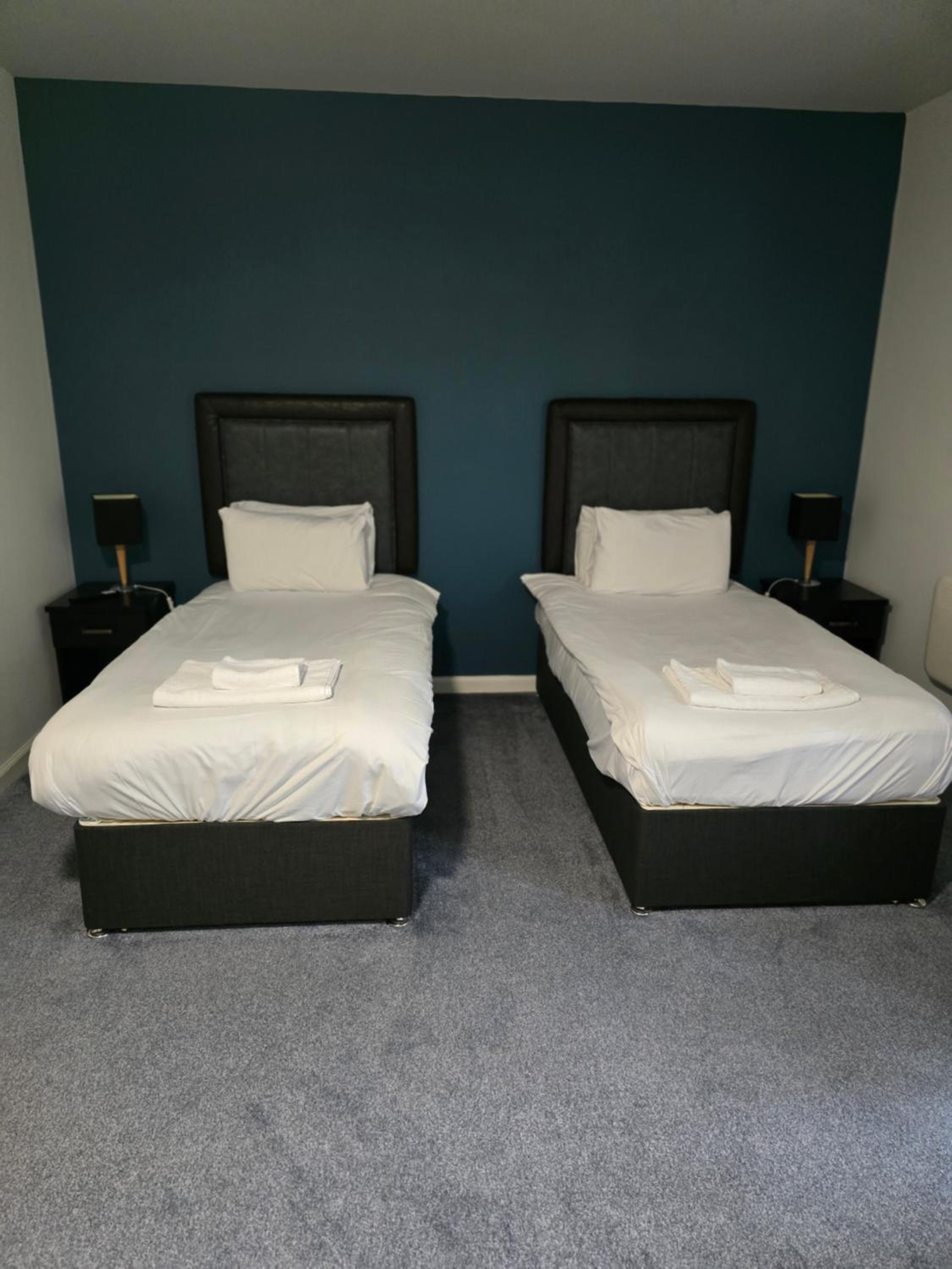 Room, Twin Beds, Accessible