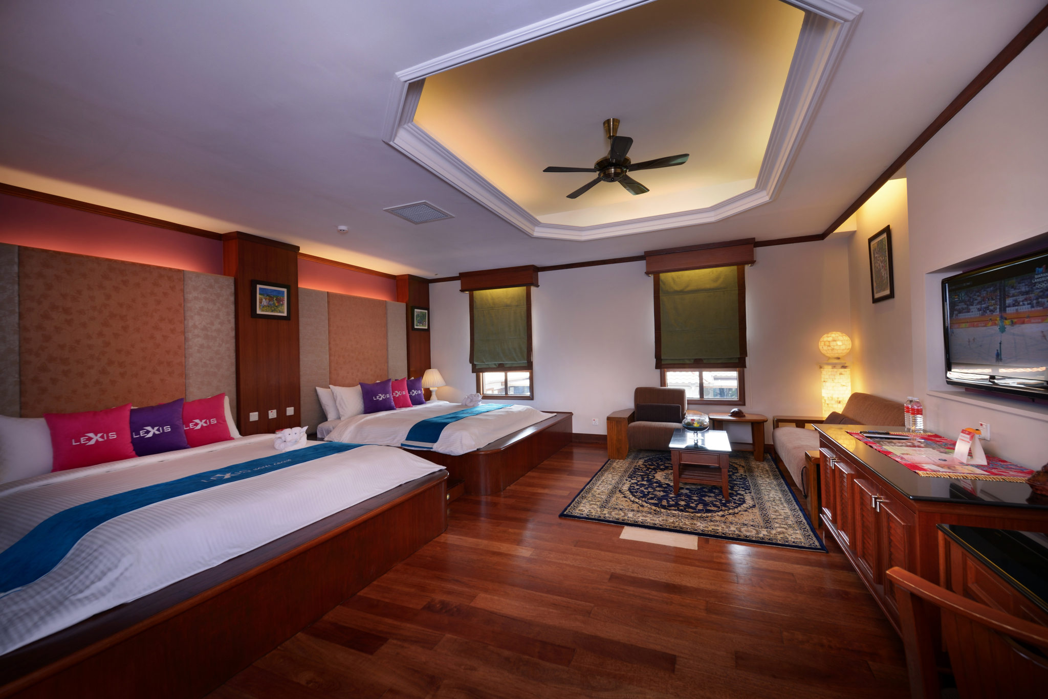 GRAND POOL VILLA (UPPER UNIT)
