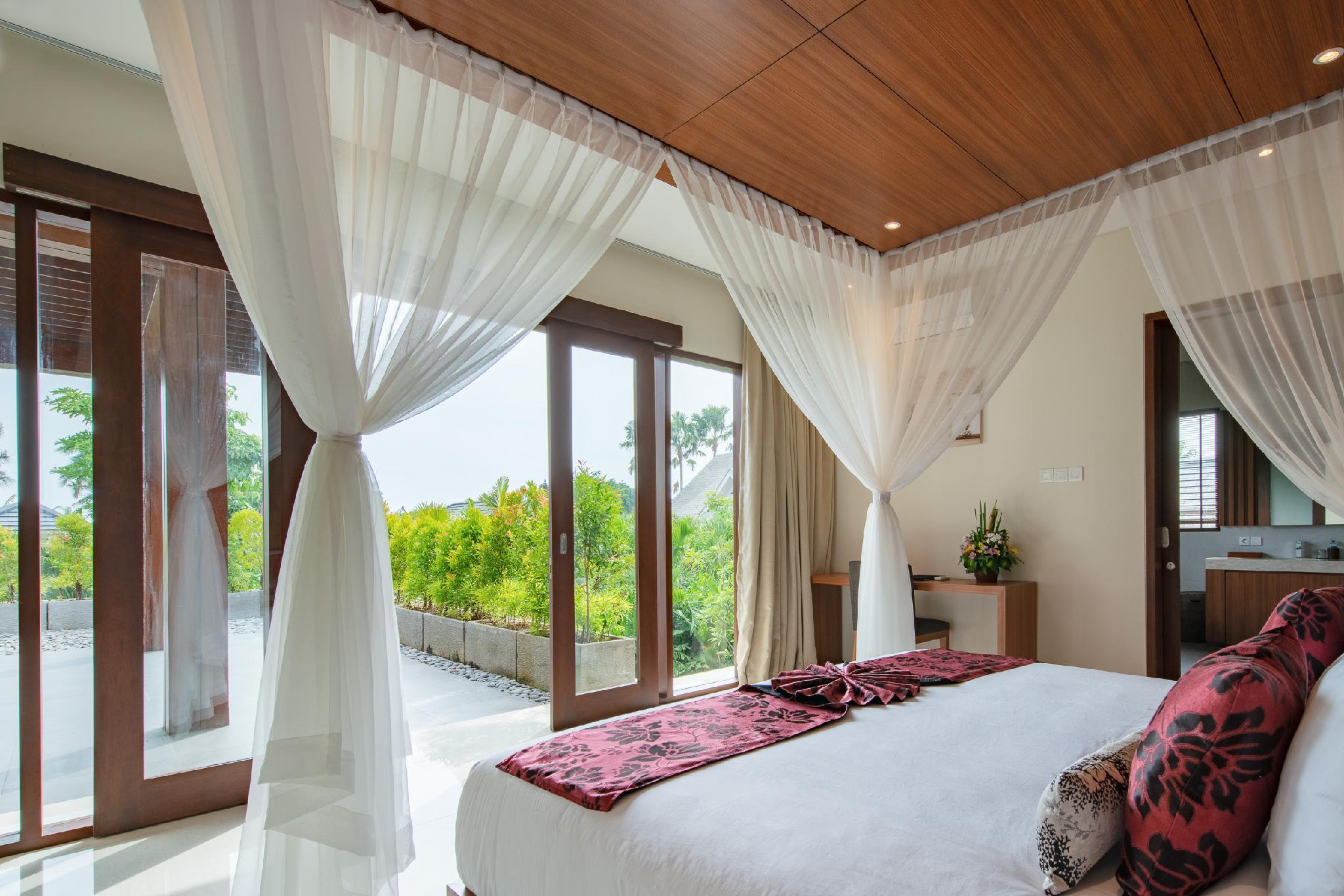2 Bedrooms, Pool, Villa