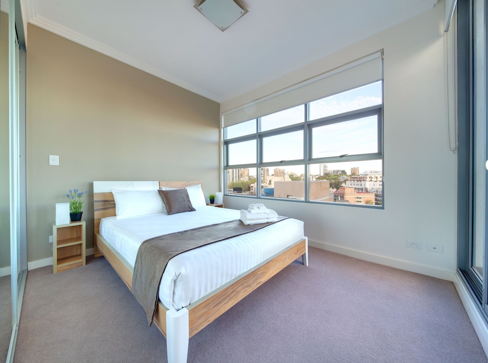 3 BEDROOMS, APARTMENT