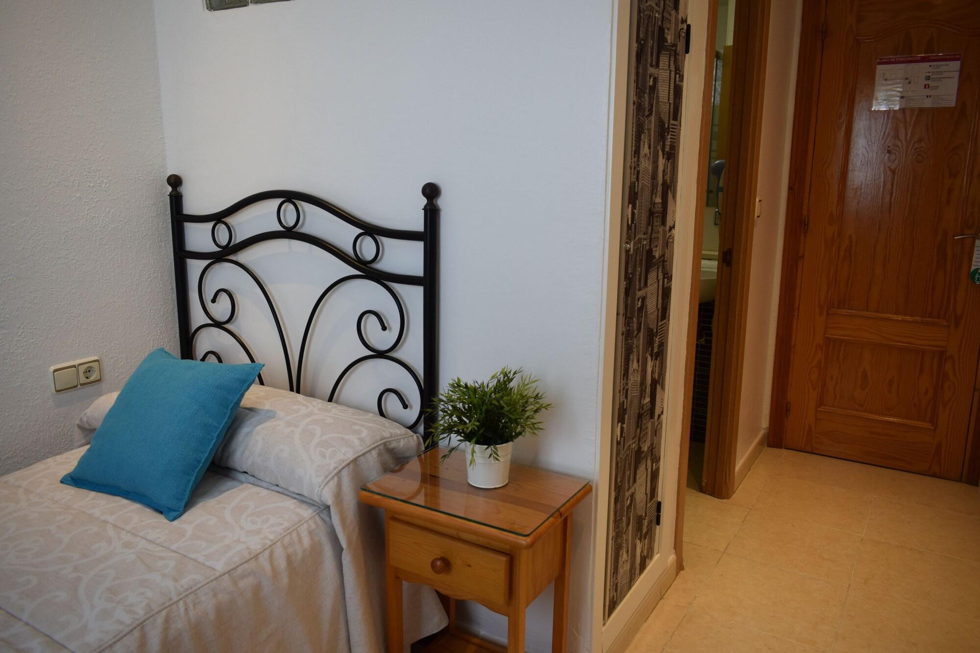 Hostal Juan De Austria 32/50