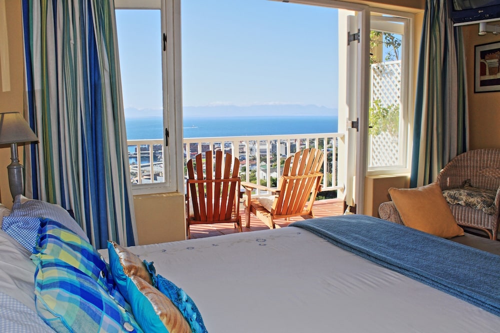 Albatross Guest House 16/68