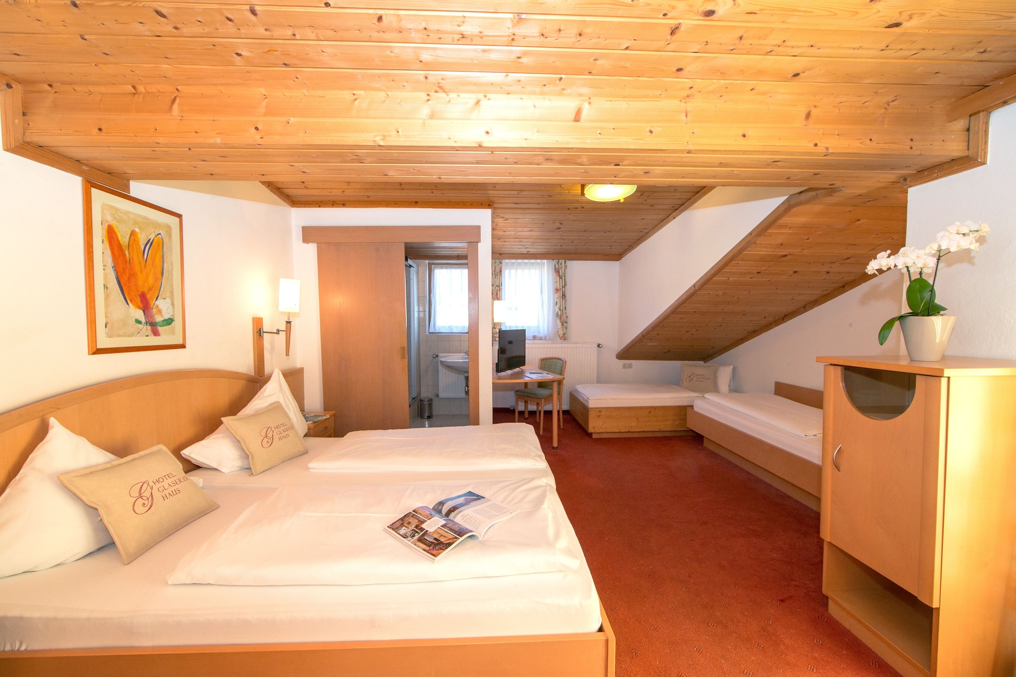 ROOM, QUADRUPLE, BALCONY