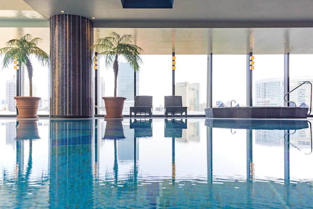 The Yokohama Bay Hotel Tokyu 20/48