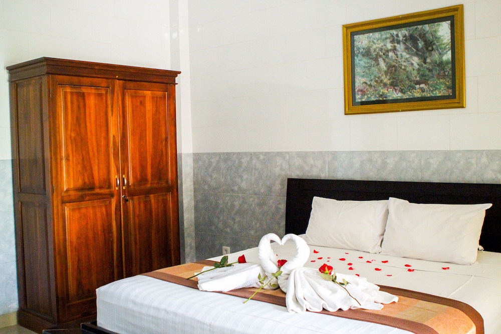 Putu Guest House 2 14/35