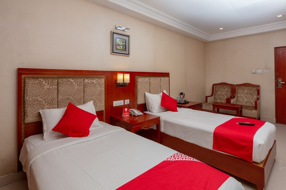 Metro Grand Hotel 14/42