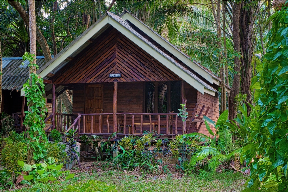 Khao Sok Riverside Cottages 1/50