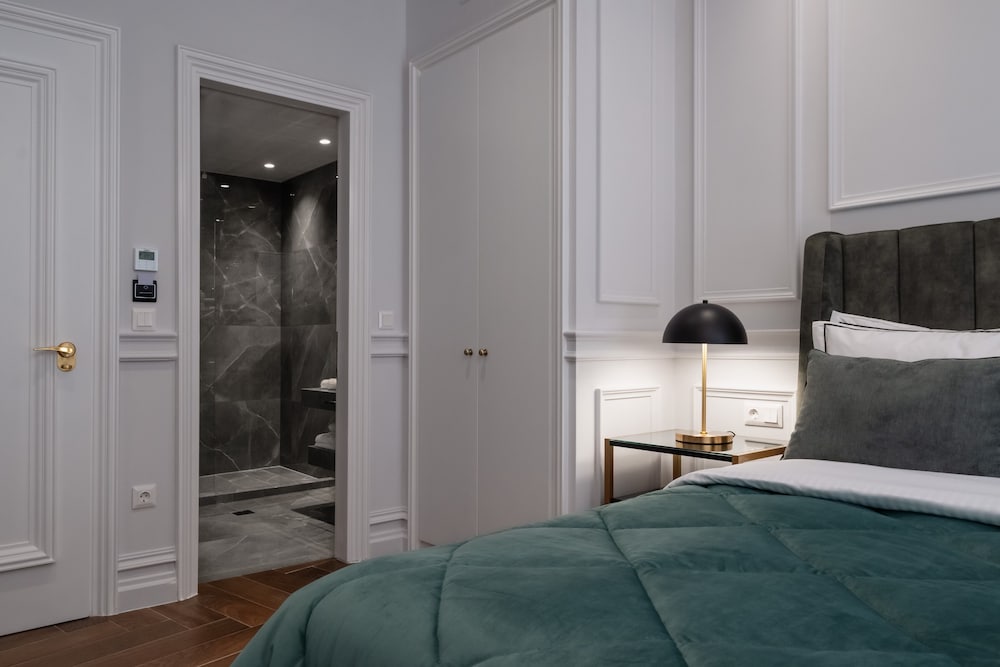 جناح سوبيريور بسرير كوين، Praxitelous Luxury Suites 7/10