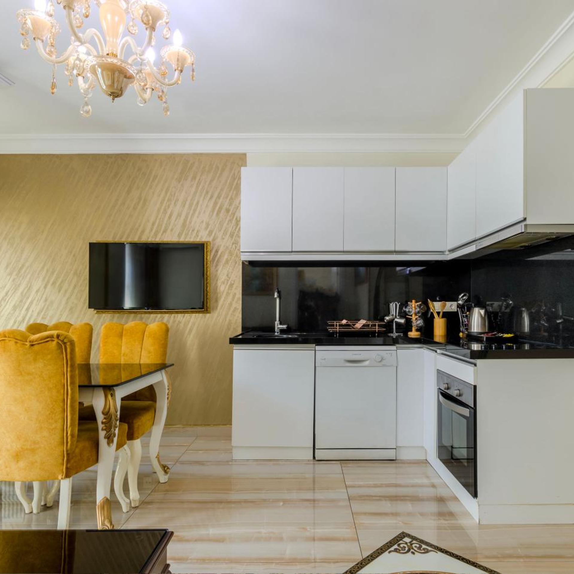 LEMIS SUITE 36/50
