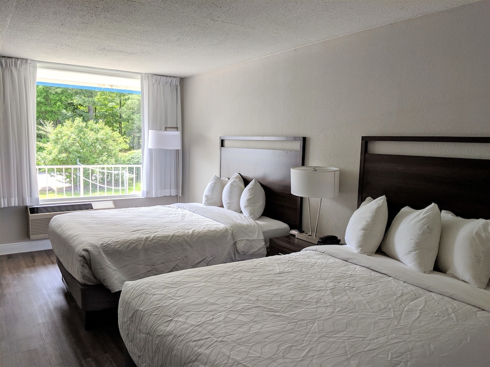 Lakefront Terrace Resort 15/42