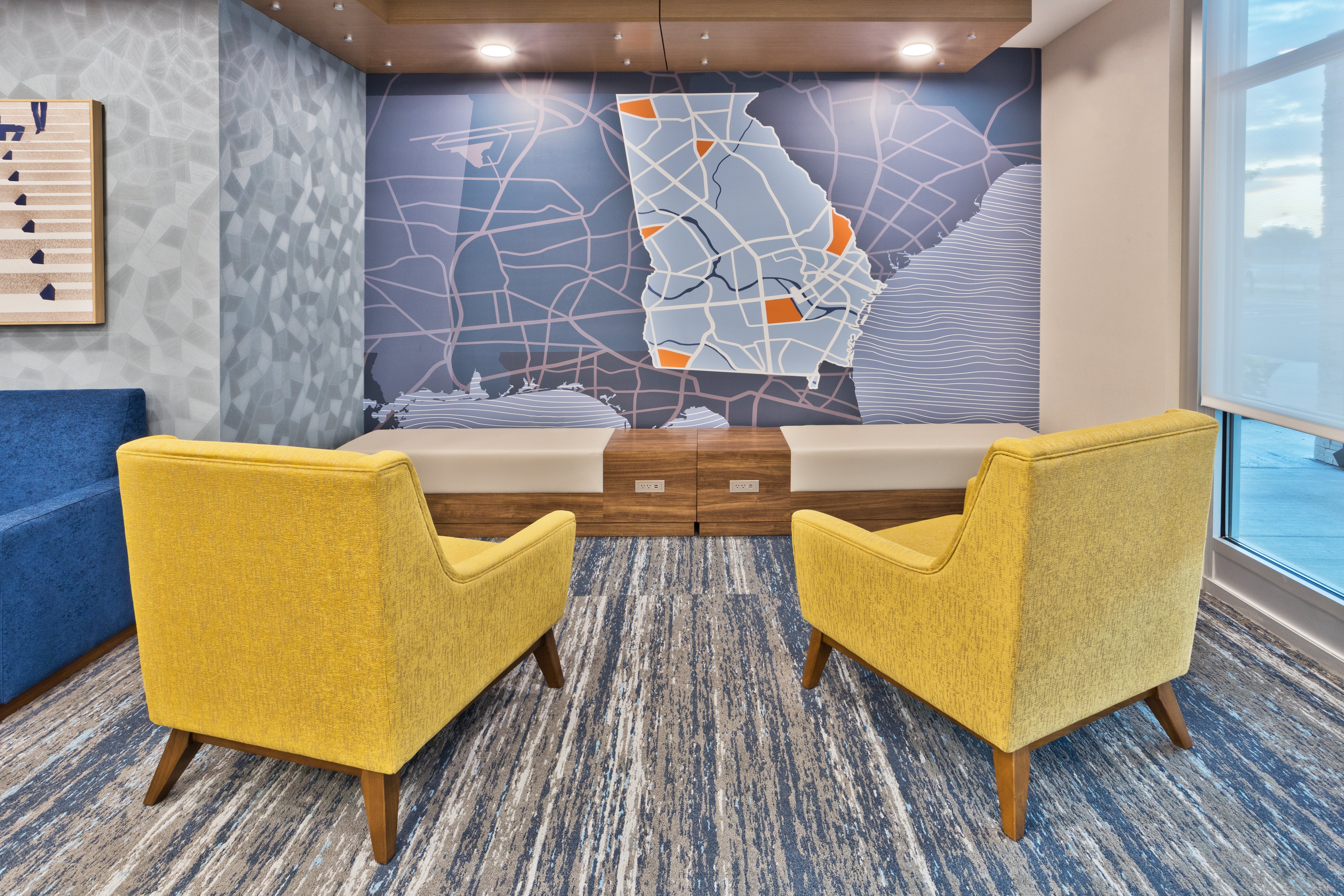 Holiday Inn Express COLUMBUS NORTHEAST 36/54