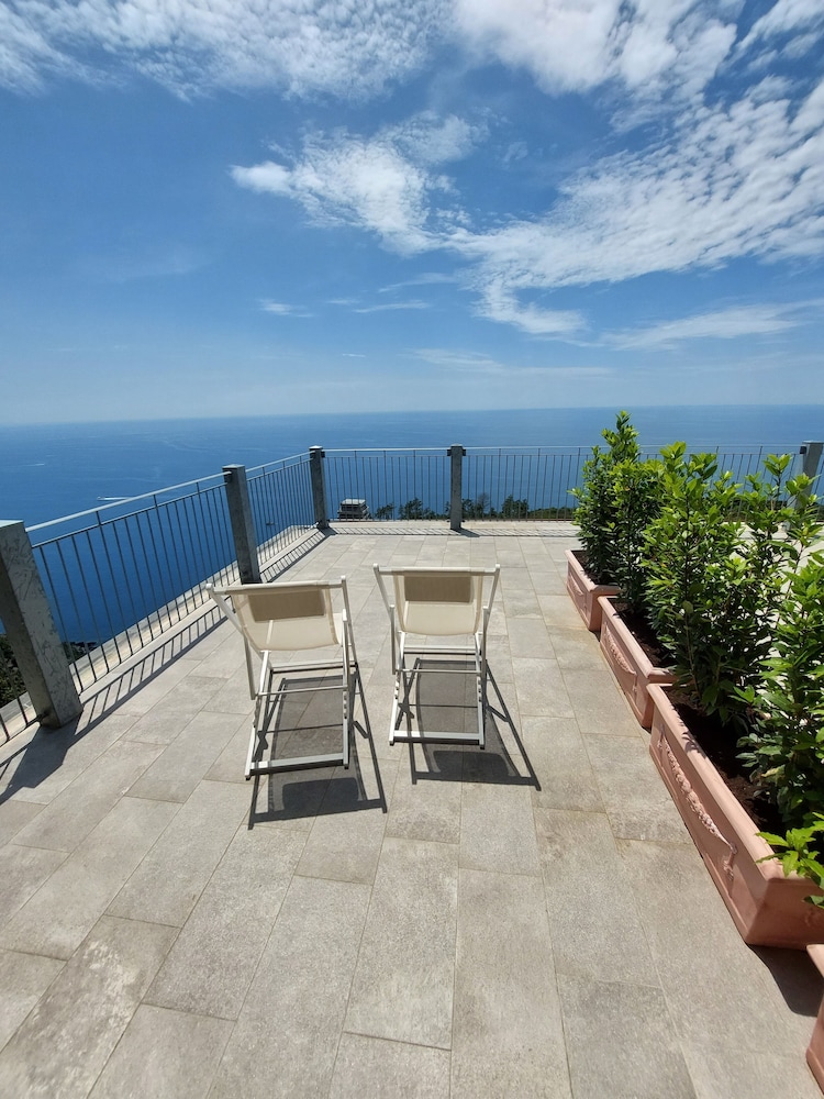 Hotel Due Gemelli 42/49