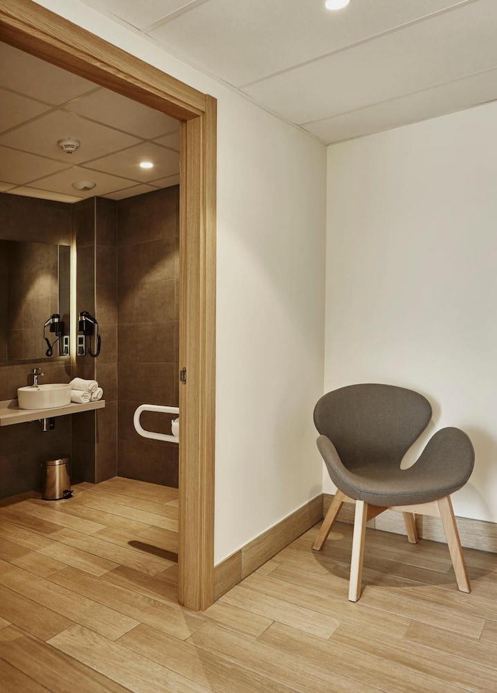 Hotel Bilbao Plaza 44/61