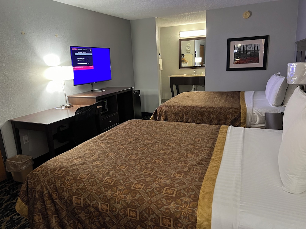 Greenstay Hotel and Suites St James 41/62