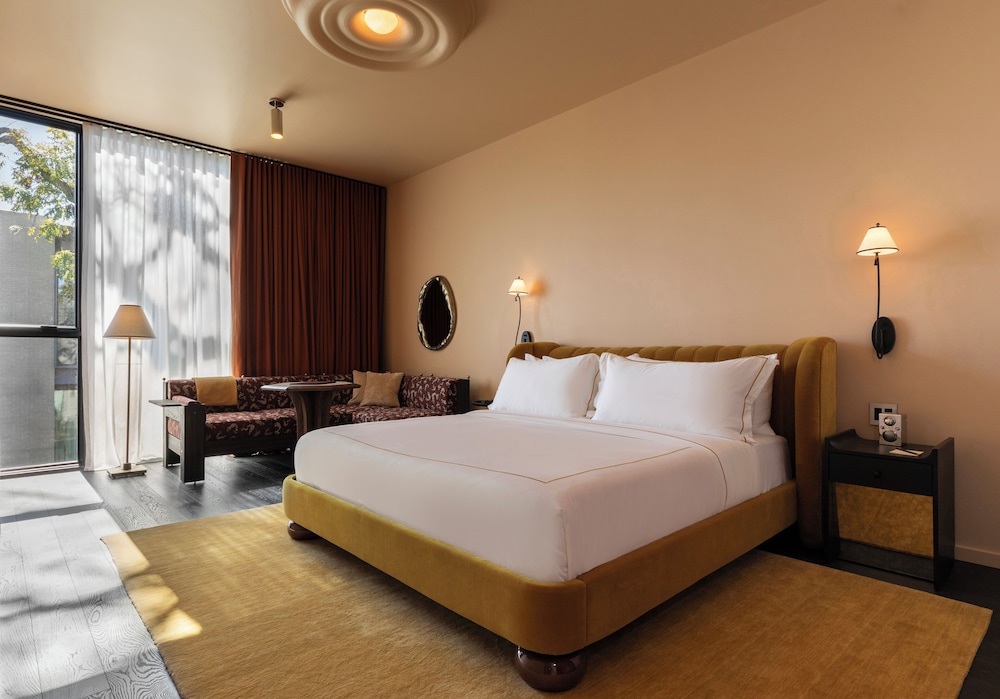DELUXE, KING BED, TERRACE