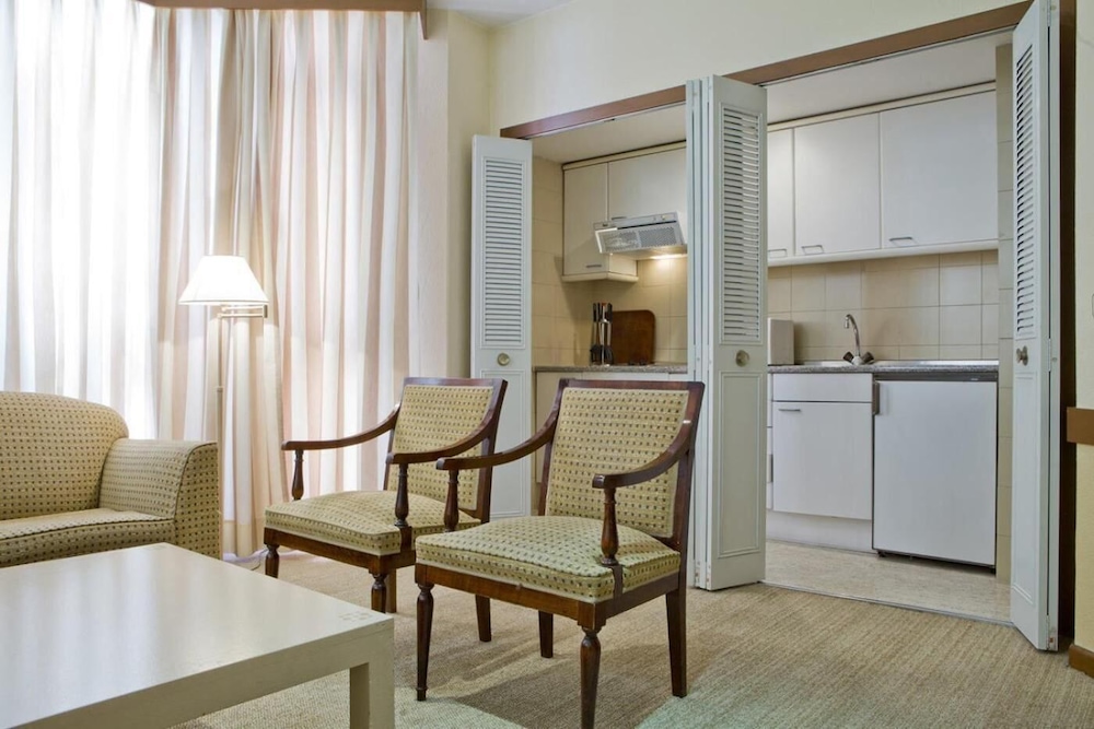 ESPAHOTEL PLAZA BASILICA 24/30