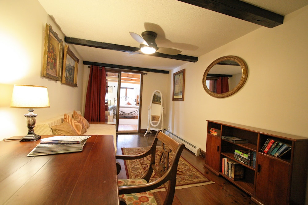 The Old Saco Inn 48/72