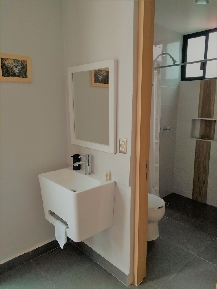 Maria Ines Hotel Suite 57/59