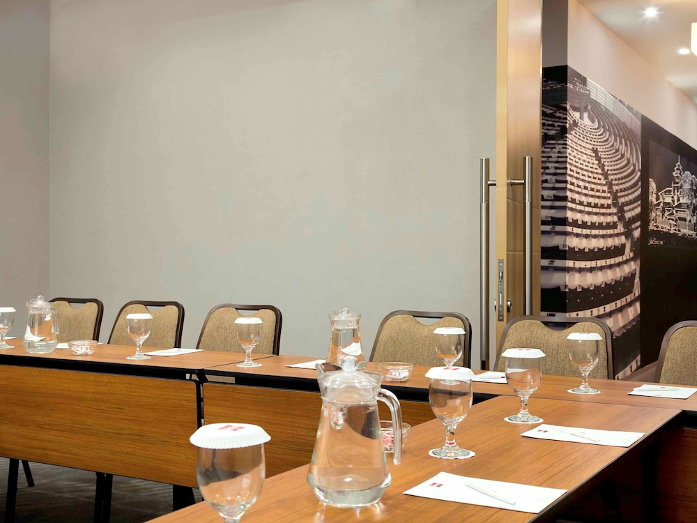Ibis Bandung Pasteur 32/57