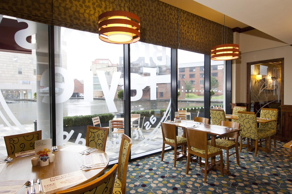 Premier Inn Walsall Town Centre 26/31