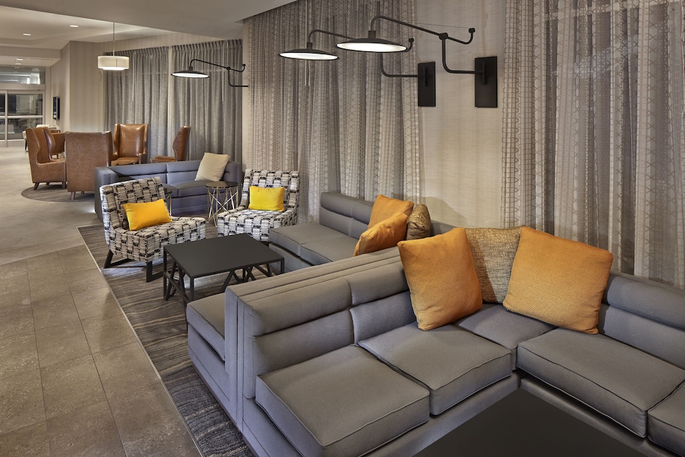 Hyatt Place Chapel Hill / Southern Village 25/36
