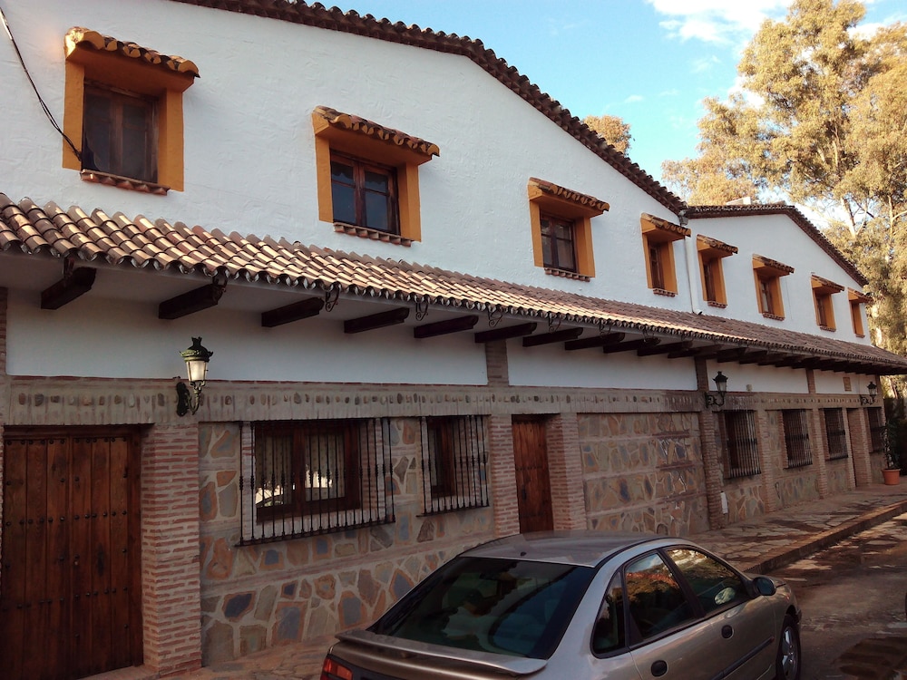 Hotel Hospederia Las Buitreras 2/70