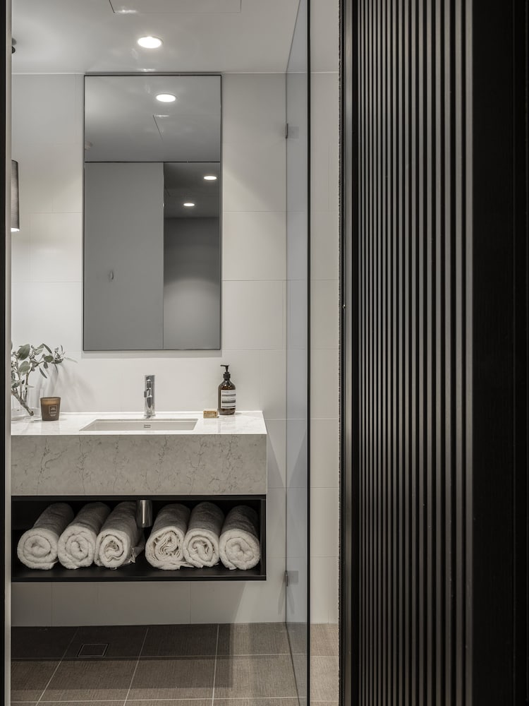 Mercure Sydney Rouse Hill 14/67