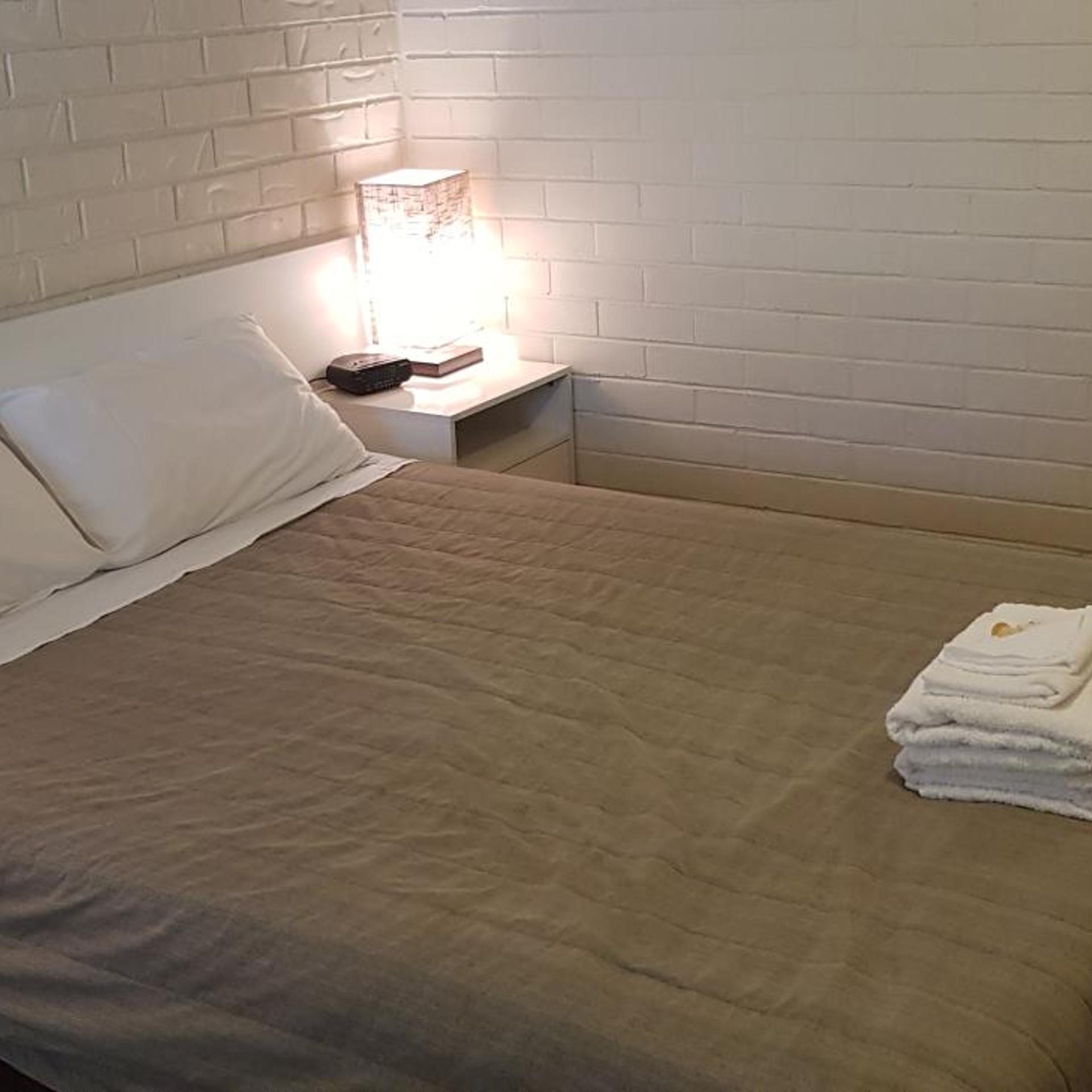 BONDI MOTEL 12/21