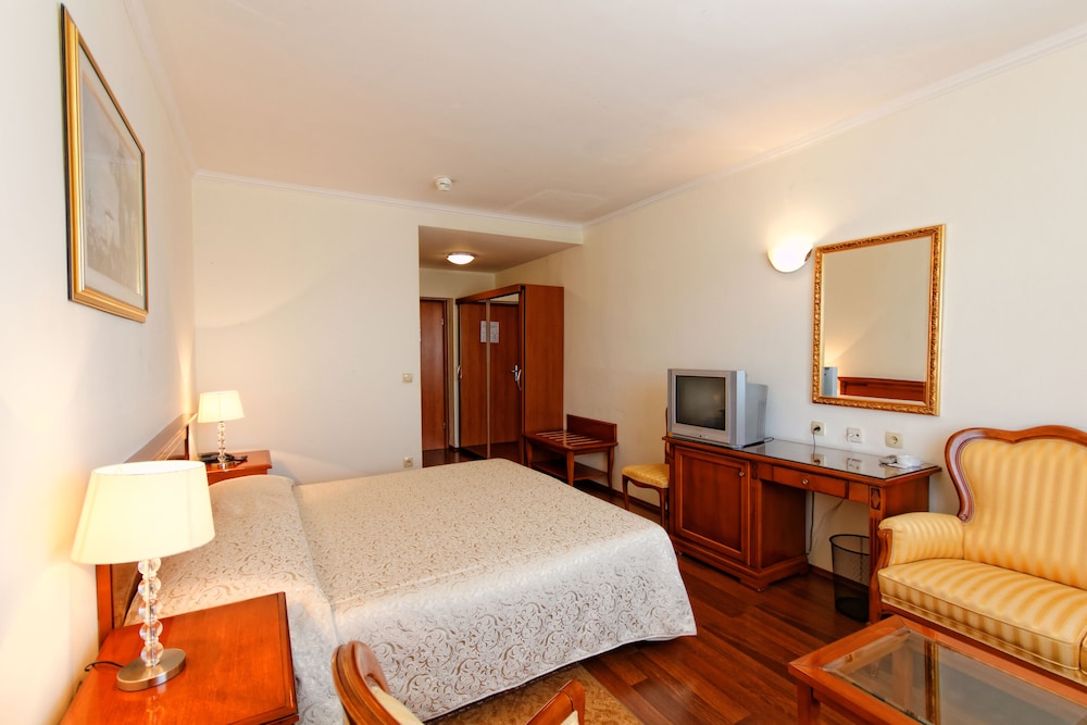 All Inclusive Hotel Val 15/50