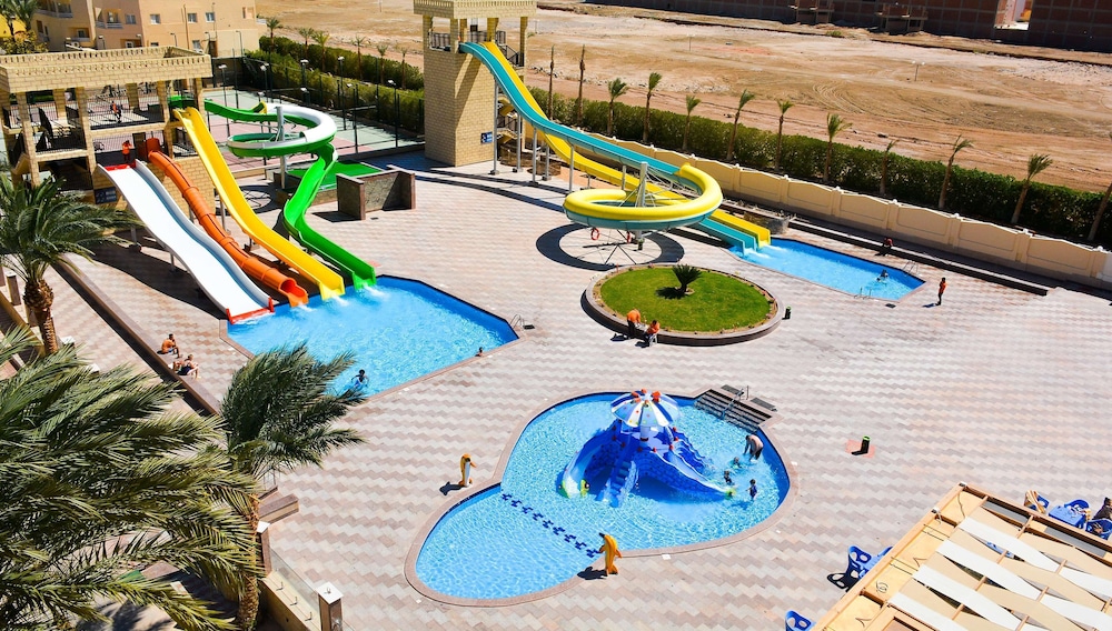 Golden Beach Resort 42/50