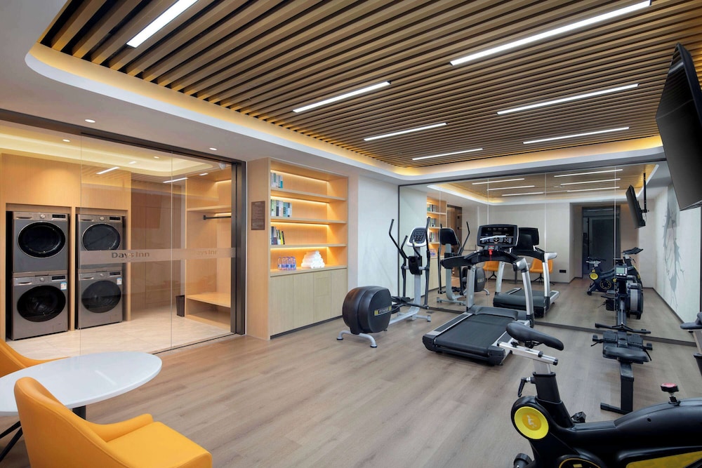Days Inn by Wyndham Zhuhai Gongbei Port 29/41