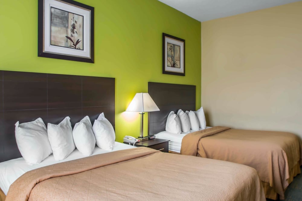 Quality Inn Litchfield Route 66 11/36