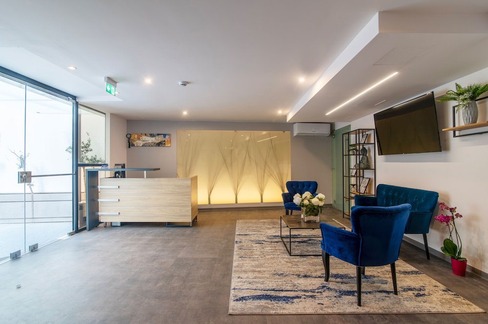 Olvia Suites Athens City Center 24/36
