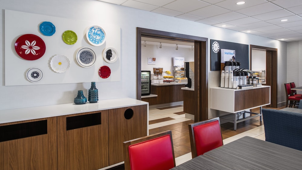 Holiday Inn Express Hotel Suites Airdrie Calgary 42/51