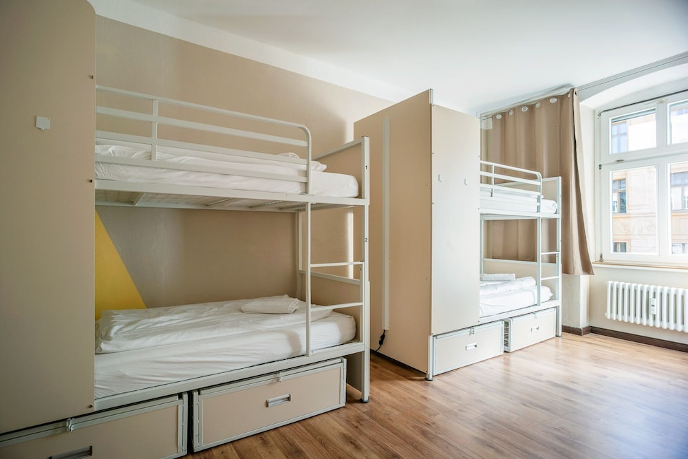 Eastseven Berlin Hostel 19/53