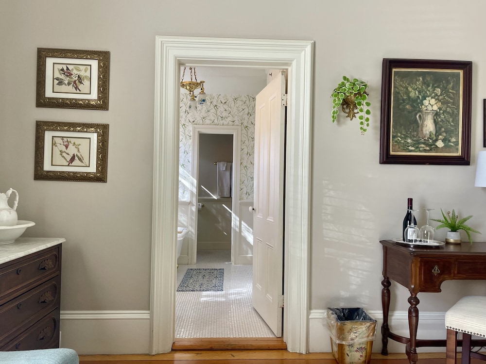 Mccall House Bed And Breakfast 7/50