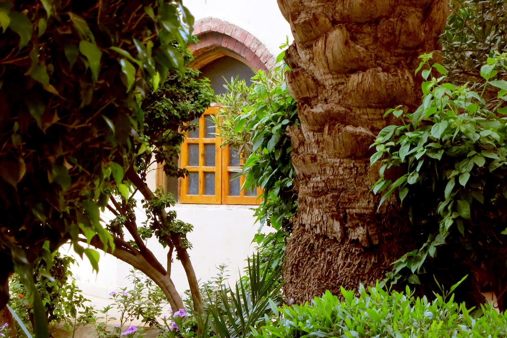Hotel Sheherazade 35/47