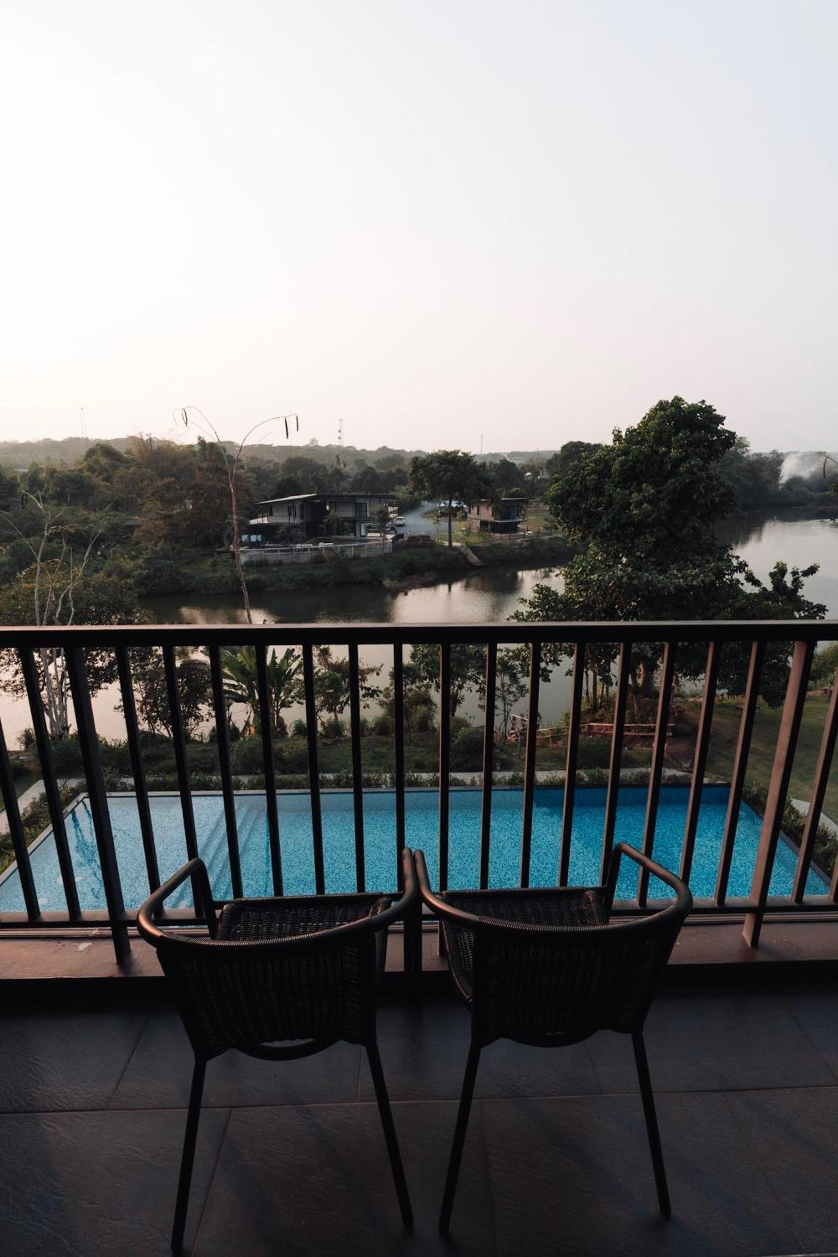 Riverawan Hotel 55/73