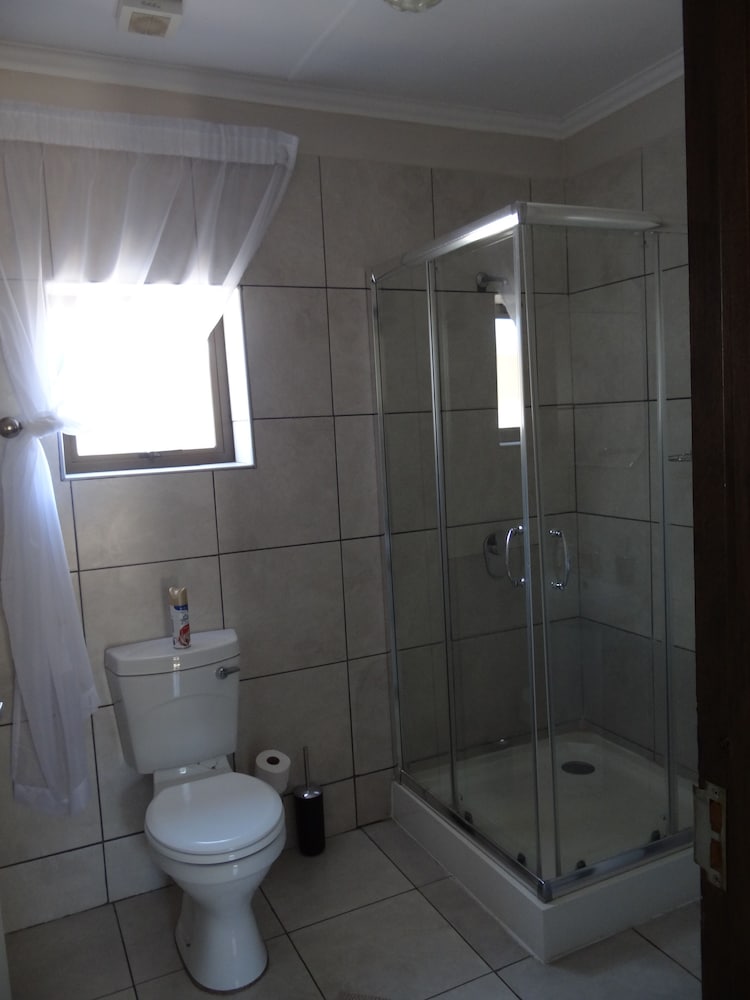 Eden Self Catering Chalets 49/50