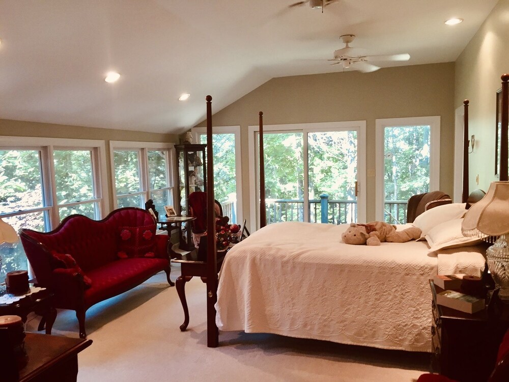 Good Place Farms Bed and Breakfast 48/71
