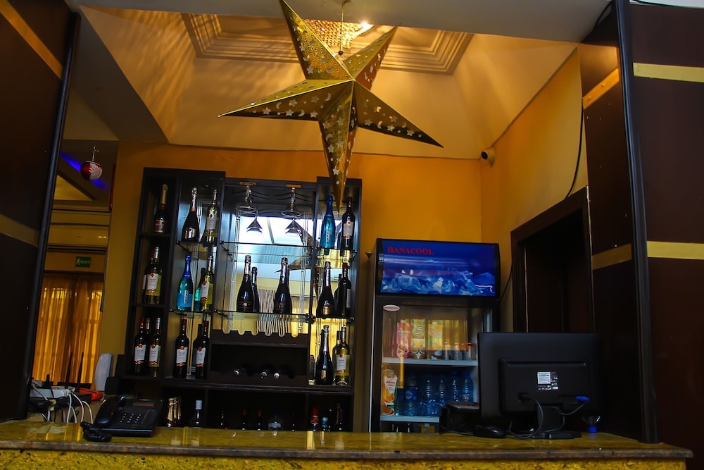 Banex Hotel And Suites 9/50