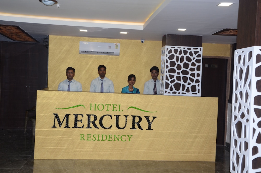 Hotel Mercury Residency 4/22
